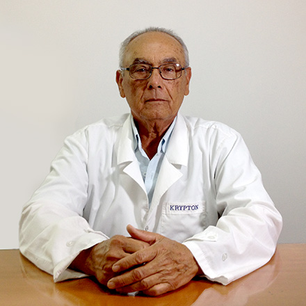 Dr. Alcides Oviedo Domínguez