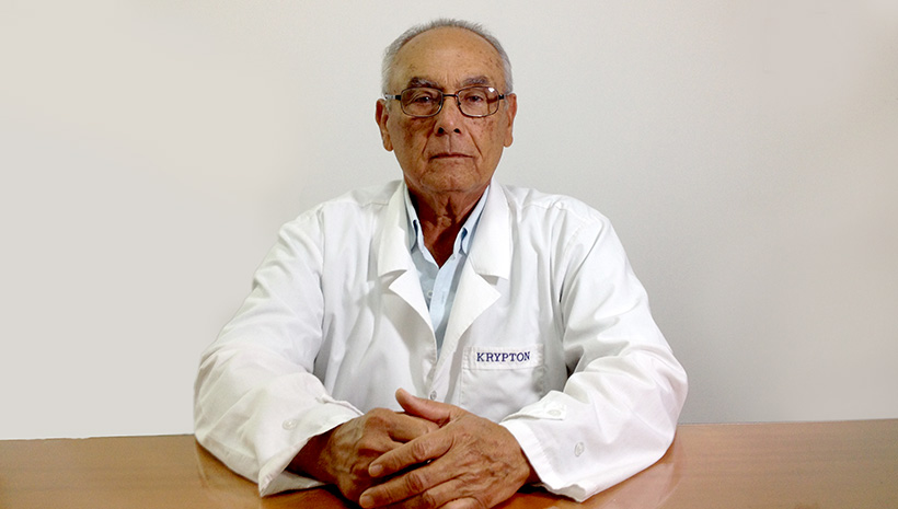 Dr. Alcides Oviedo Domínguez