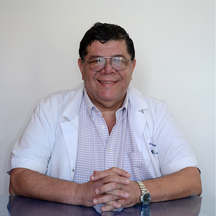 Dr. César Darío Cabañas